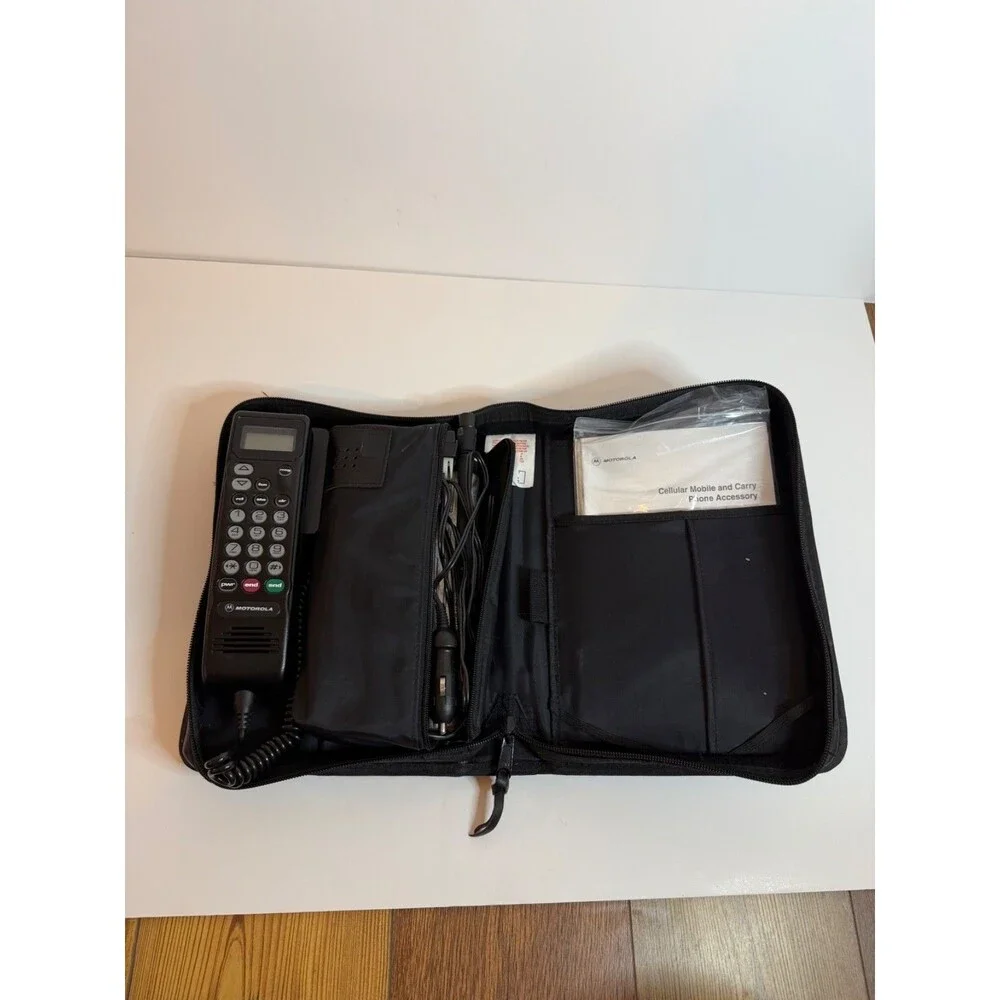 Vintage 1990’s Black Motorola Cellular Mobile Bag Car Phone Bell Atlantic